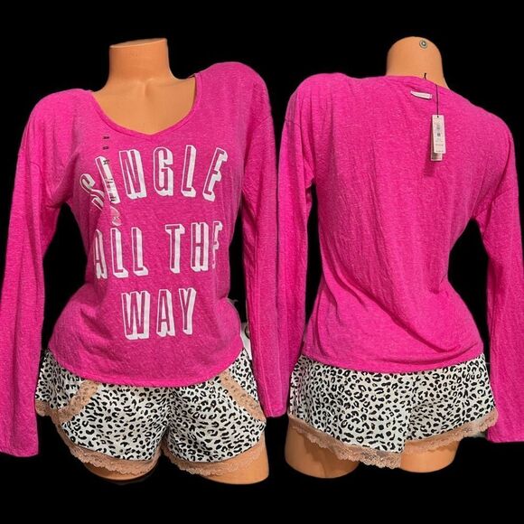 Victoria’s Secret Soft long sleeve V neck top & animal print shorts pajama set S - Picture 4 of 6